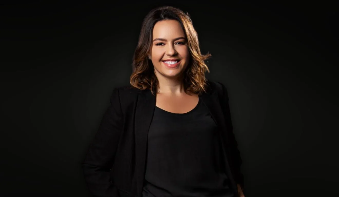 Bianca Junqueira Impulsiona Expansão da Jumpstart em Vistos