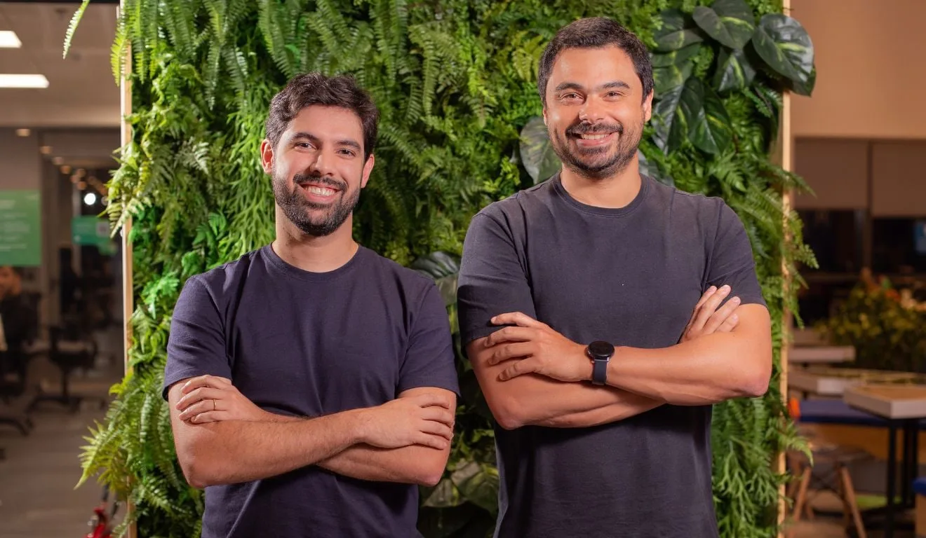 Fundadores da Accountfy Pivotam: Nova Gigante de IA Nasce nos EUA