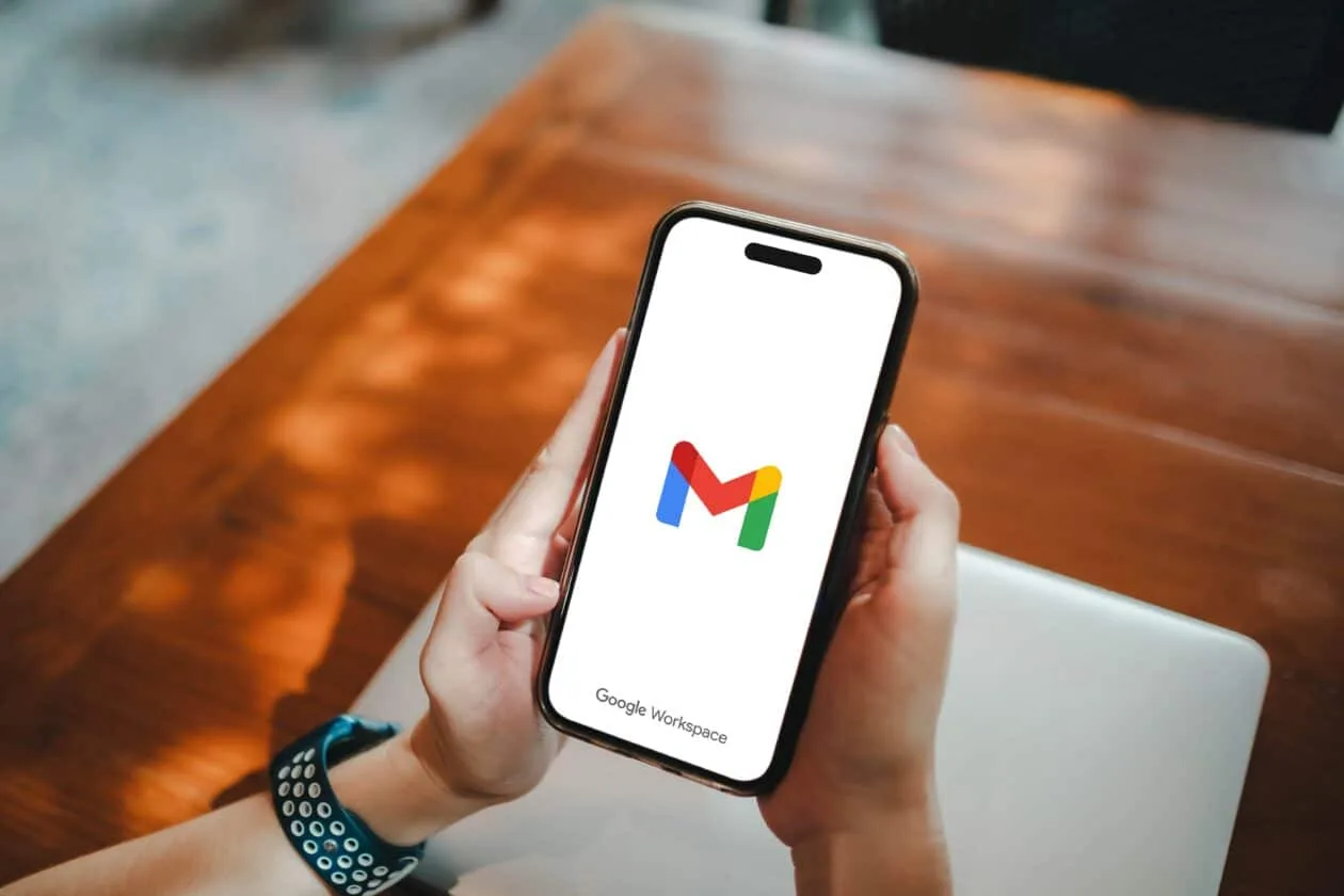 Gmail no iPhone: Gerencie Sua Privacidade e Dados Corporativos