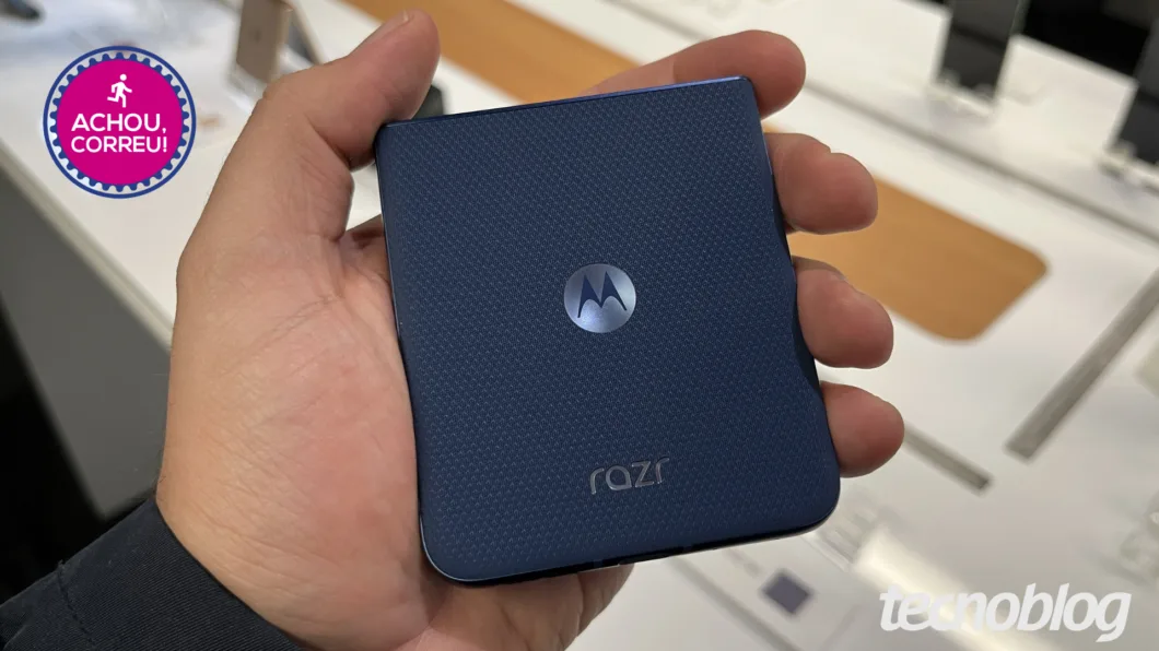 Motorola Razr 60: Dobrável Chega com 44% OFF e Bateria Monstro!