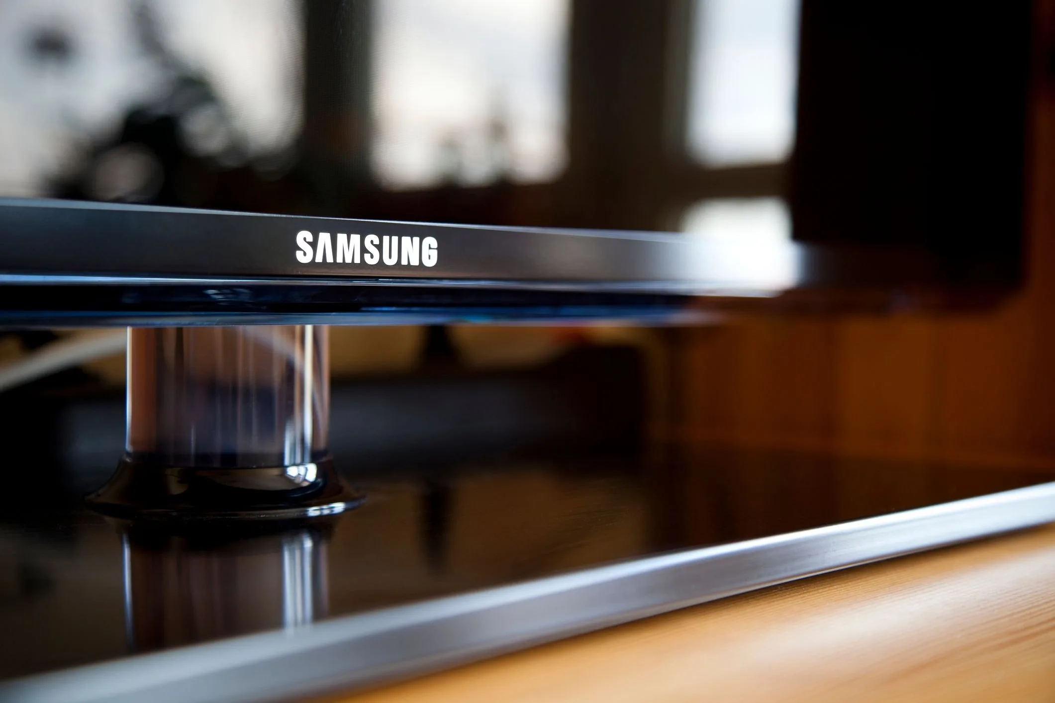 Samsung vs. TCL: A Farsa QLED Desmascarada na Alemanha