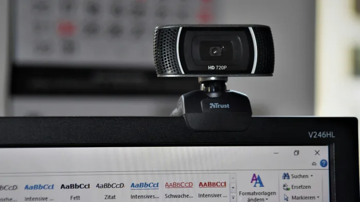 Webcam e Microfone Ativados? Desvende o Espião no Seu PC